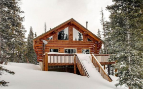 Stay at the Treeline with Fabulous Views! On Top of the World at Ptarmigan Lodge